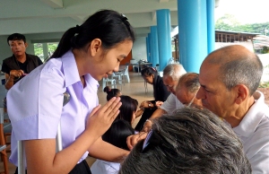 Retire and volunteer in Thailand